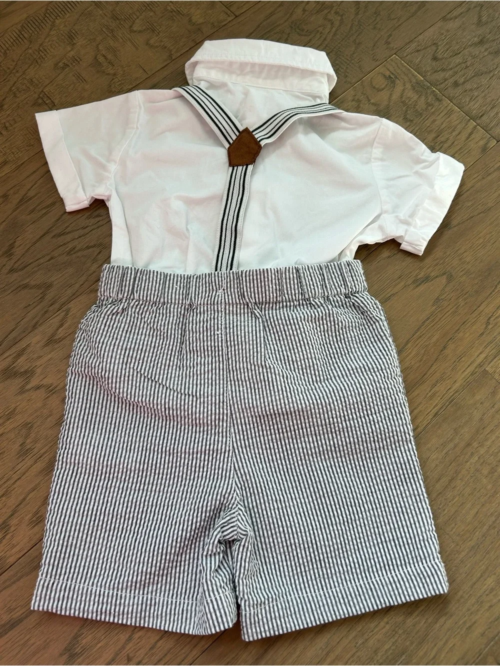 Miniclasix Boys Formal Outfit White Button Down Shirt Seersucker Shorts NWT